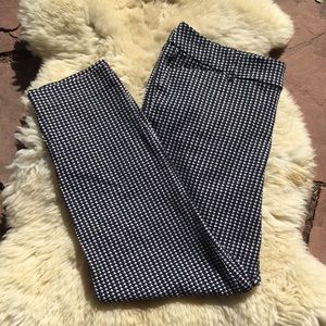 Houndstooth cropped trouser